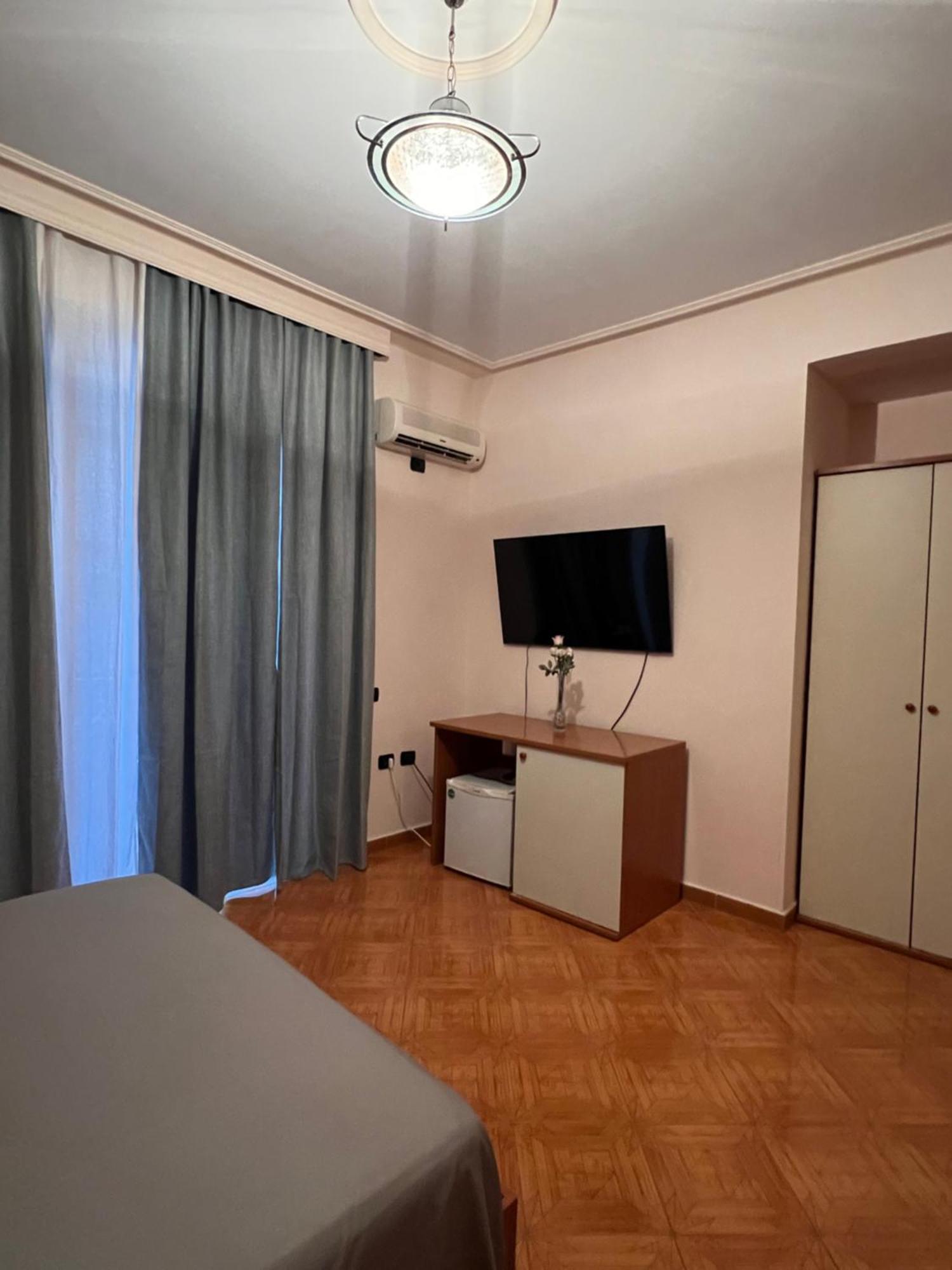 Hotel Hotelvlora '78